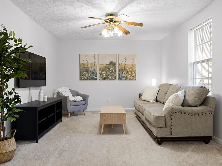 800 Poindexter Ave — Photo 8