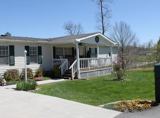 320 Edgewood Blvd, Oneida, TN 37841