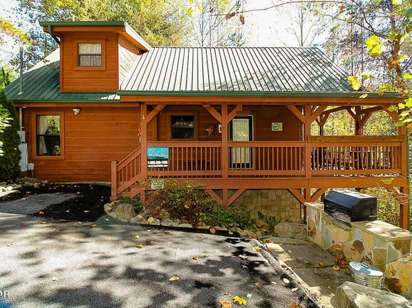 2015 Bird Ridge Rd, Sevierville, TN 37876