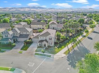 241 Orange Blossom Ln, Patterson, CA 95363