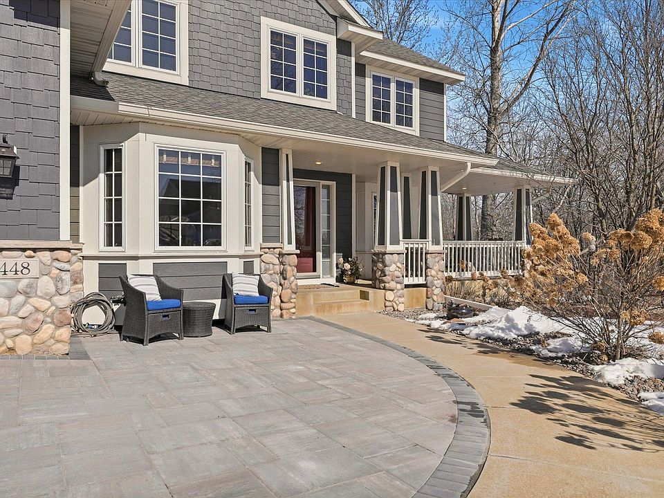 1st image of 448 Singing Hills Dr SE