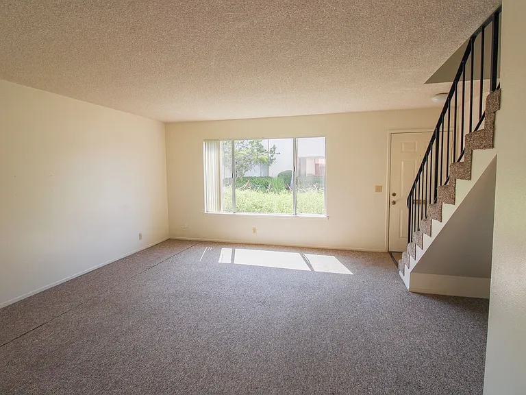 1338 Galleon Way #B — Photo 8