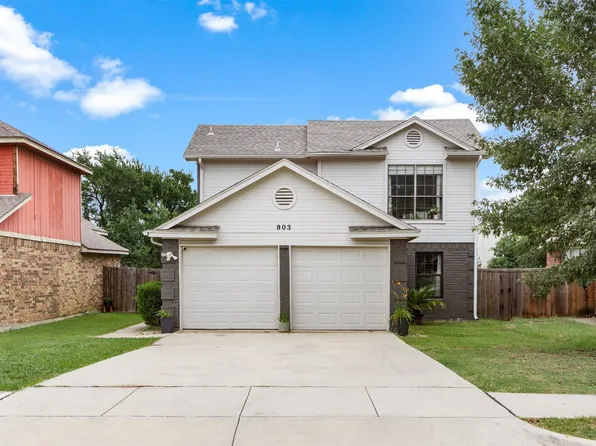 903 Boxwood Dr, Lewisville, TX 75067