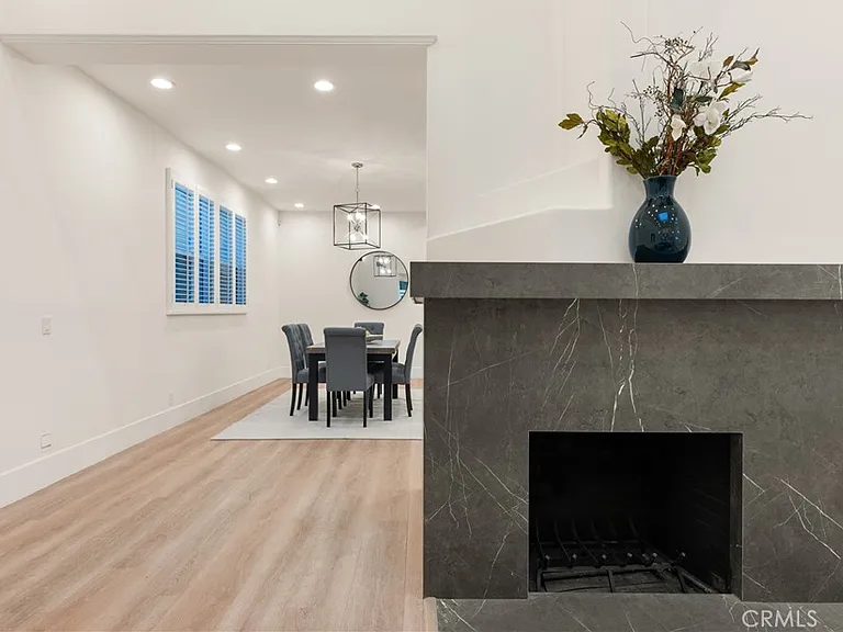 14713 Valleyheart Dr — Photo 8