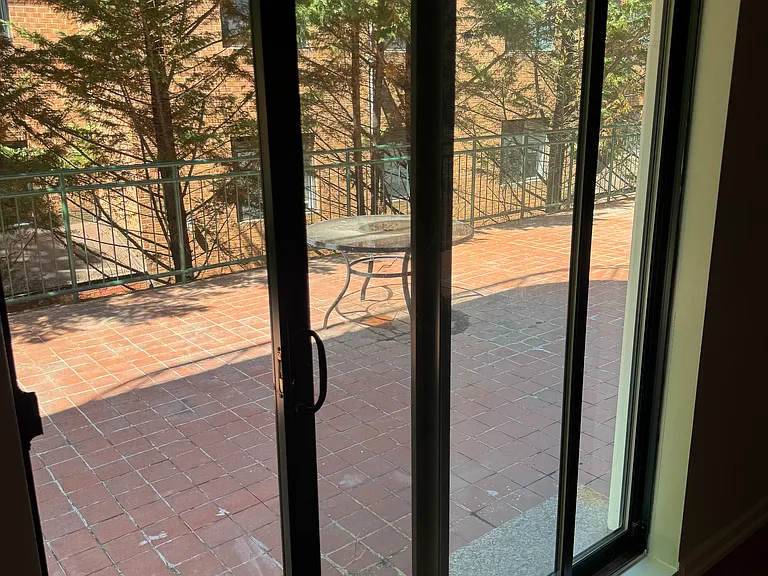 4 Chelsea Pl — Photo 40