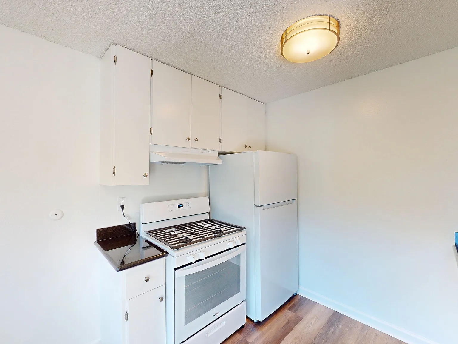 Comfortable 1BR in Novato | Parking Included | Pet Friendly — Photo 2