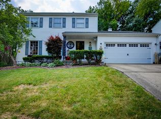 140 Point Bluff Dr, Decatur, IL 62521