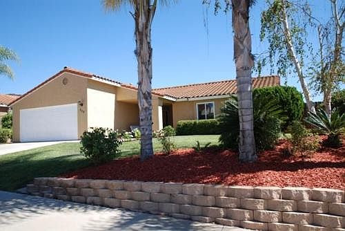 1st image of 829 Palomino Dr