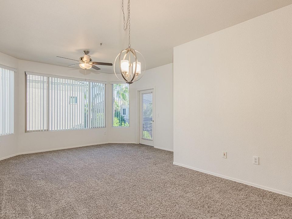 1st image of 420 W 1st St Unit 321