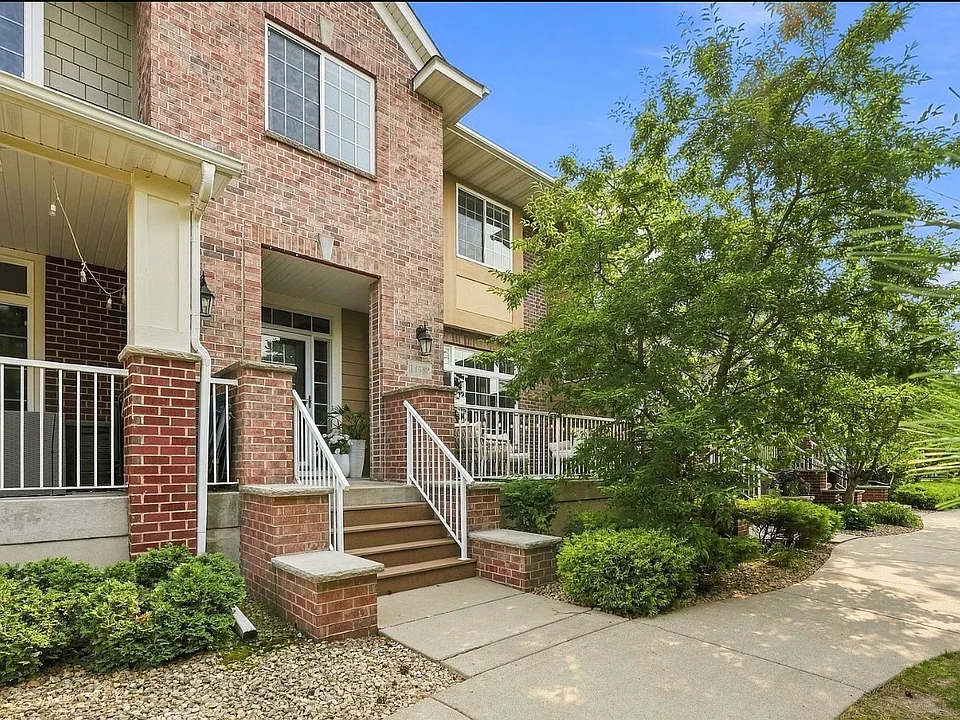 14582 Florissant Path