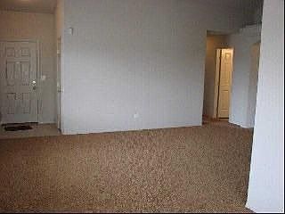5th image of 1031 N Oakmont Ln