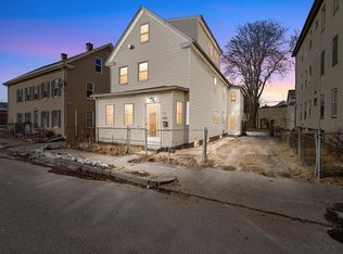 14 Ellsworth St, Worcester, MA 01610