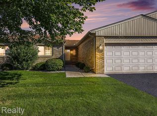15555 Irene Ct, Clinton Township, MI 48038