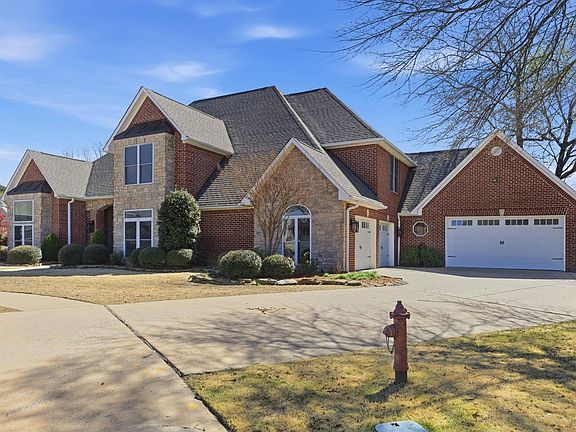 3rd image of 5006 Colonial Ct