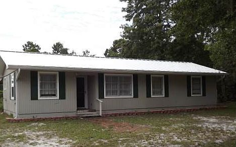 1st image of 160 Pine Tree Dr
