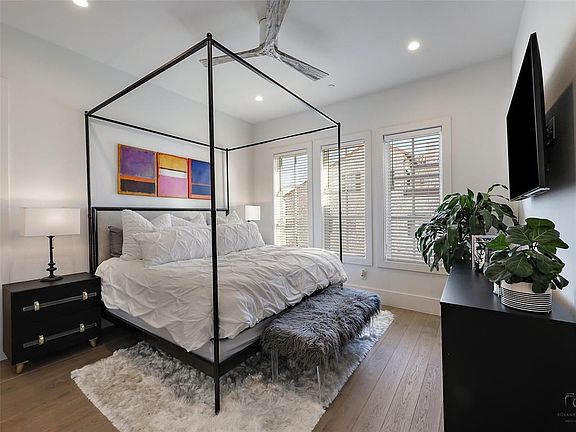 5th image of 73 Cortes Dr