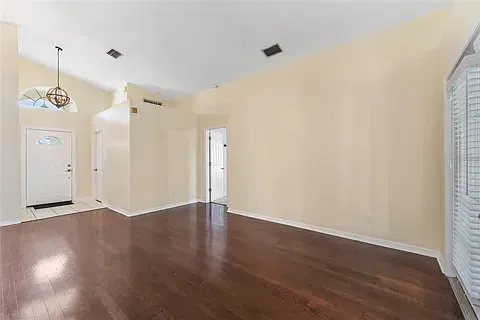 3 bed, 1694 sqft, $3,090 — Photo 4