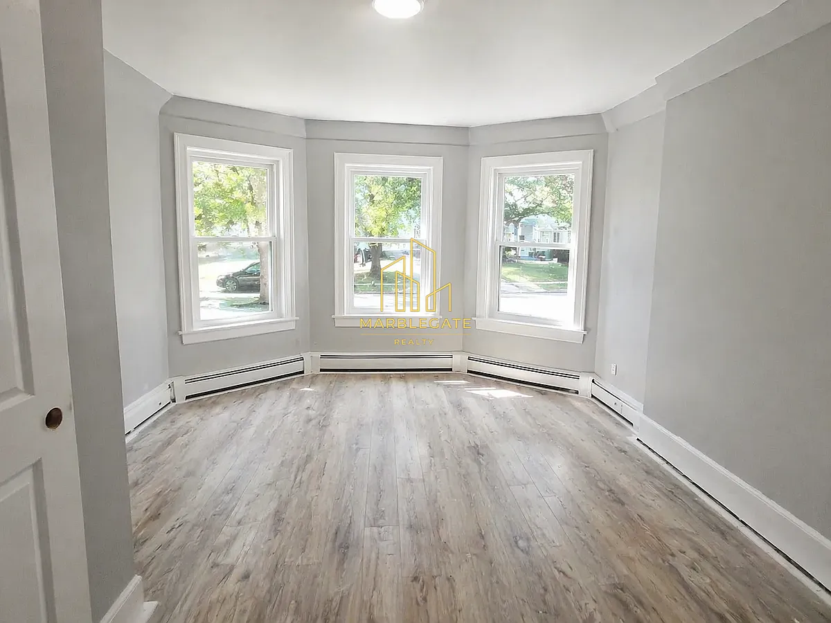 Building Photo - 152 Chadwick Ave #1AZ