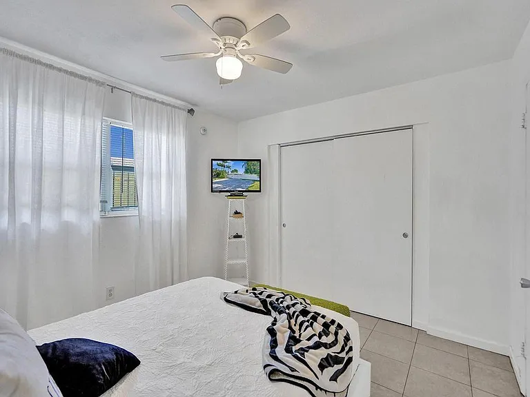 4422 Seagrape Dr #1 — Photo 19