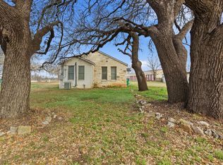 1013 Tejas Ln, Stephenville, TX 76401