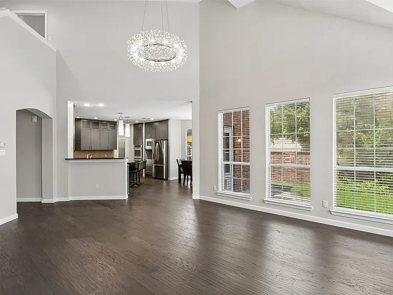 8408 Kenning Ct — Photo 13