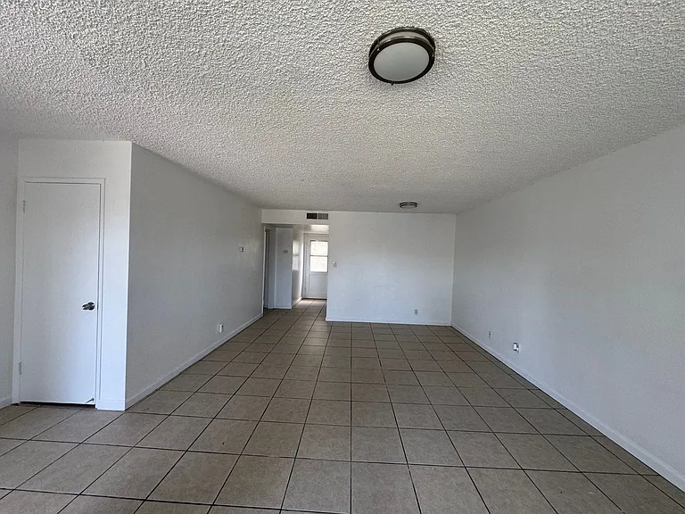 3920-3932 Christmas Tree Ln #4600-4622 — Photo 2