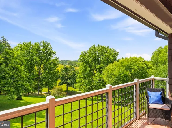 11 Devon Hill Rd Unit B8, Baltimore, MD 21210
