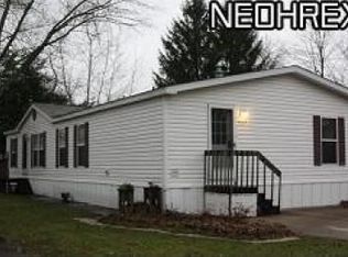 7297 Salem Trl, Ravenna, OH 44266