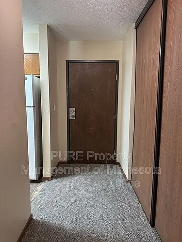 221 Grand Ave W #204 Photo 1
