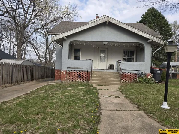 1116 N 7th St, Beatrice, NE 68310