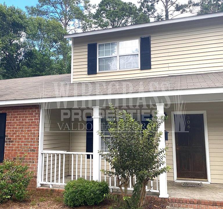 1st image of 306 W Cranford Ave