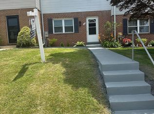 5 Broadleaf Ct, Parkville, MD 21234