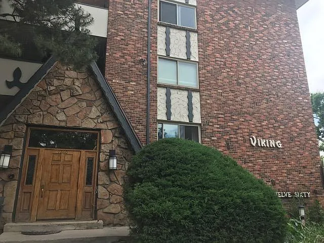 1260 N York St #105 — Photo 14