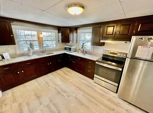 15 Saint Kevin Rd, Worcester, MA 01603