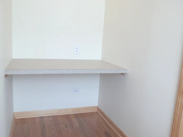 1004 S Loomis St #2 — Photo 16