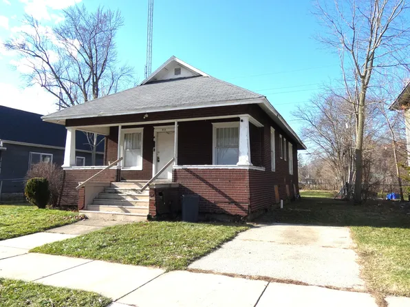 972 Pearl St, Benton Harbor, MI 49022