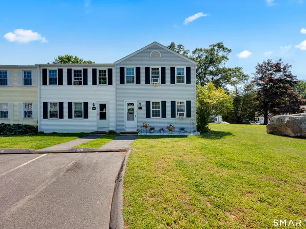 10 Lakeside Drive #N, Ledyard, CT 06339