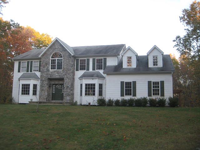1st image of 27 Rowley Way