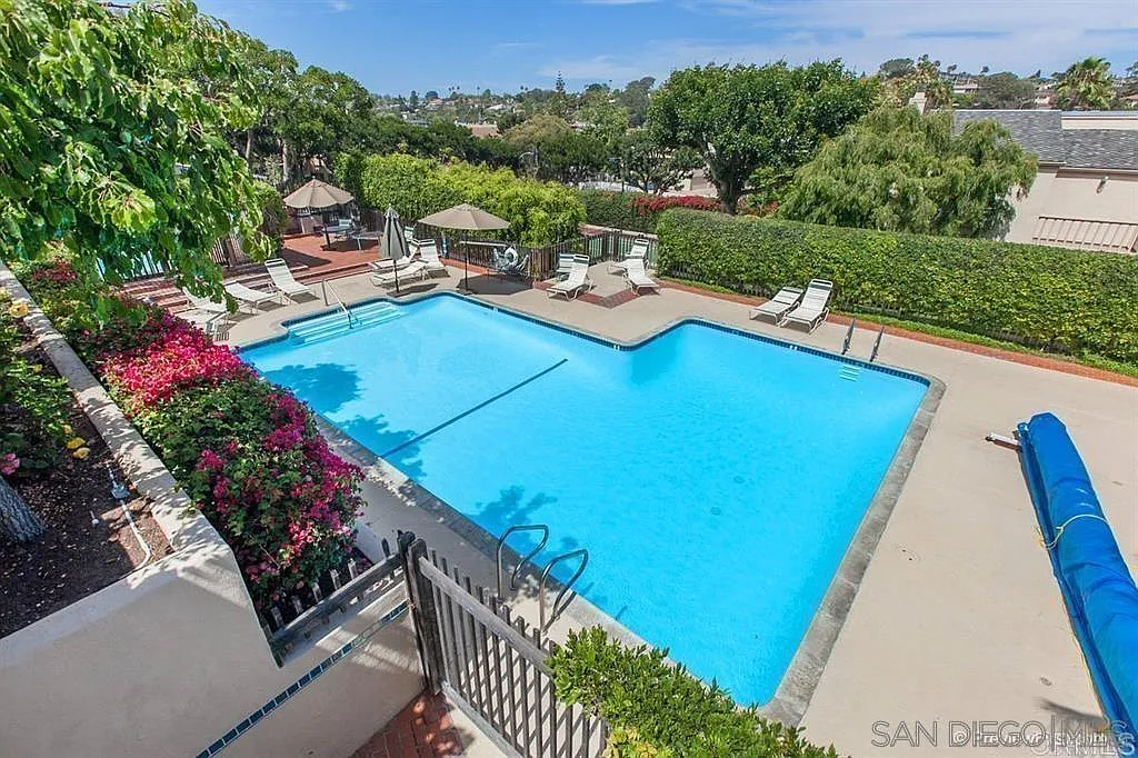 503 S Sierra Ave — Photo 4