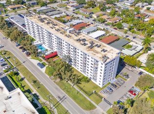 1251 NE 108th St APT 810, Miami, FL 33161