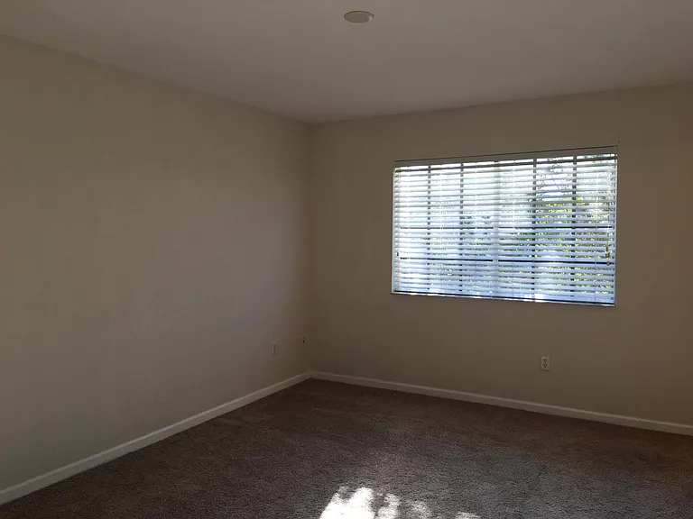 1213 Abaco Ln — Photo 8
