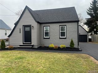 7117 Packard Rd, Niagara Falls, NY 14304