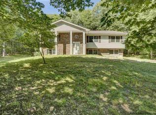 349 Nashopa Rd, Bloomingburg, NY 12721