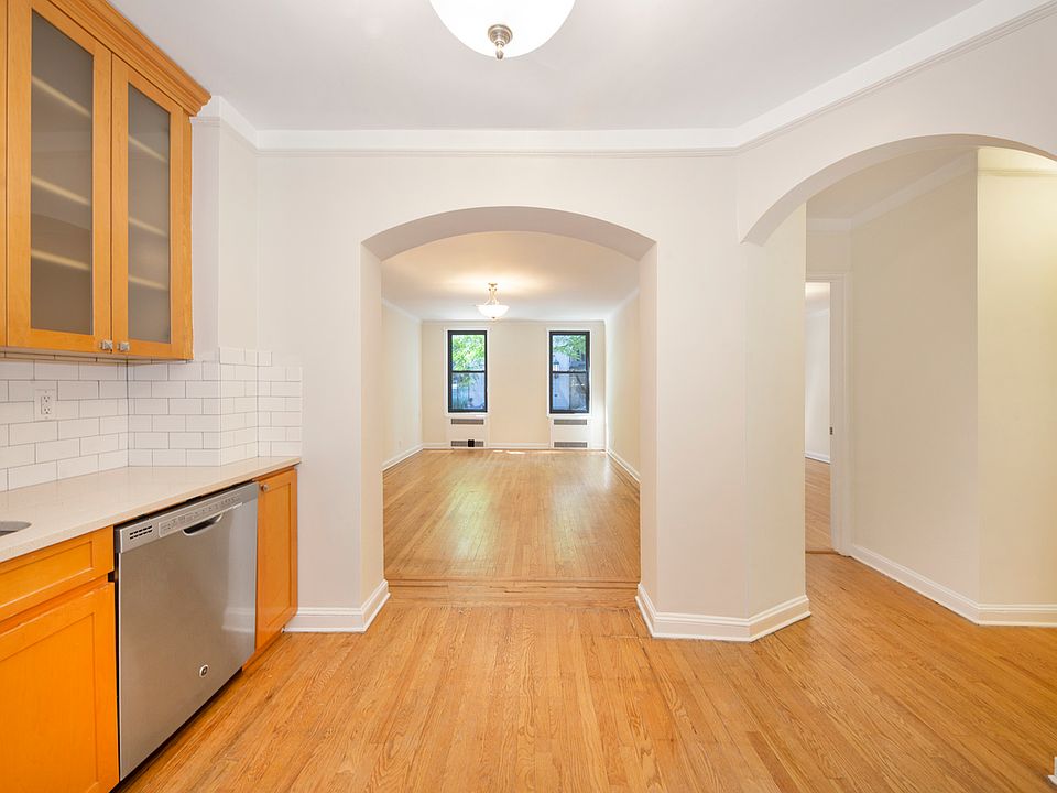 1st image of 95 Lexington Ave APT 1f