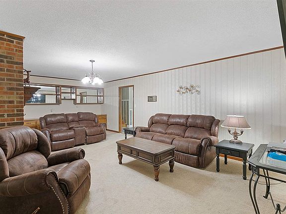 4th image of 148 Fairfield Dr