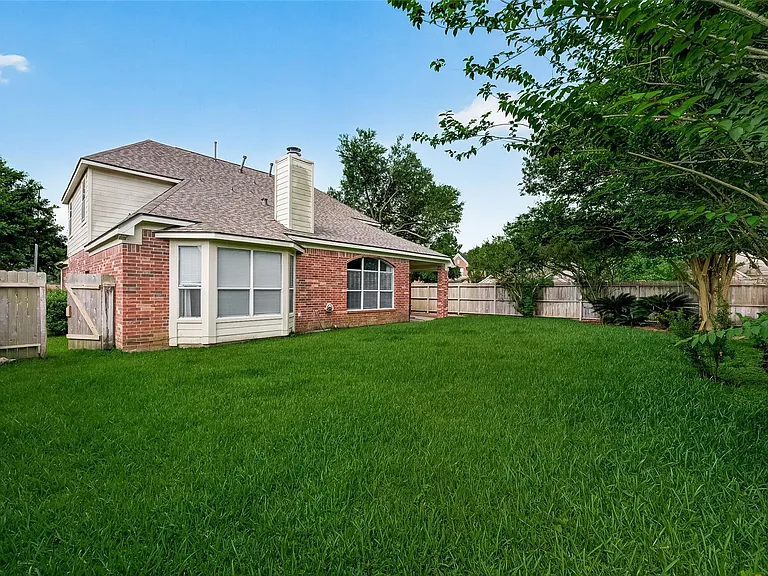 11218 Timbertree Ln — Photo 49