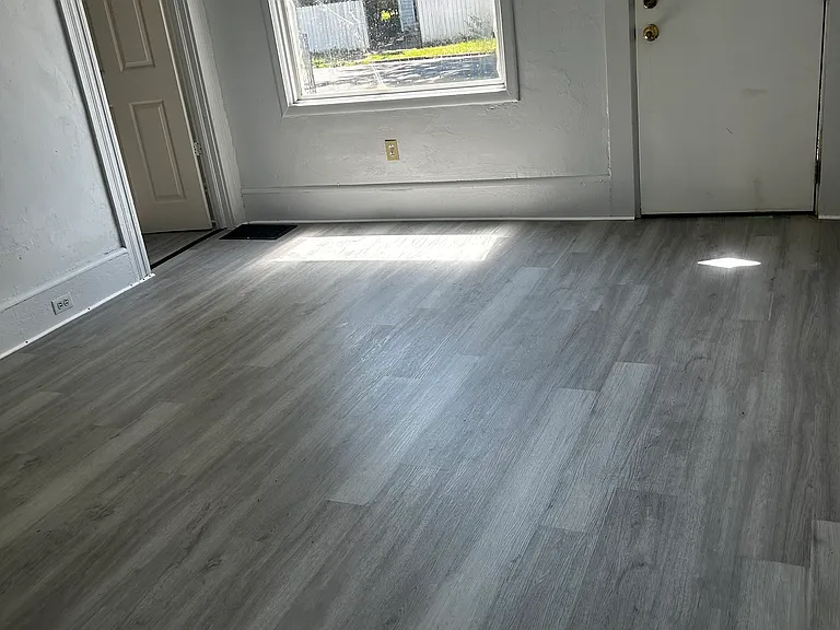7009 Hecker Ave — Photo 39