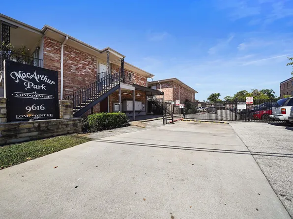9616 Long Point Rd APT 47, Houston, TX 77055