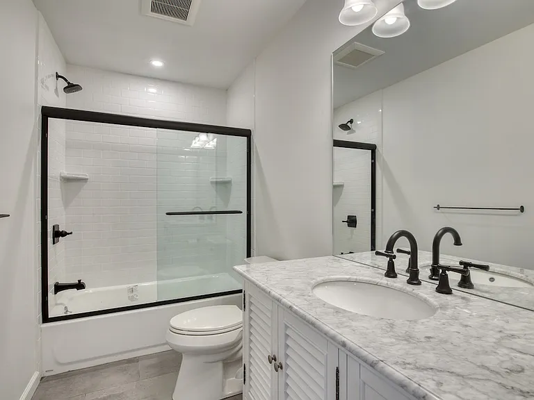 23 Crystal Dr — Photo 7