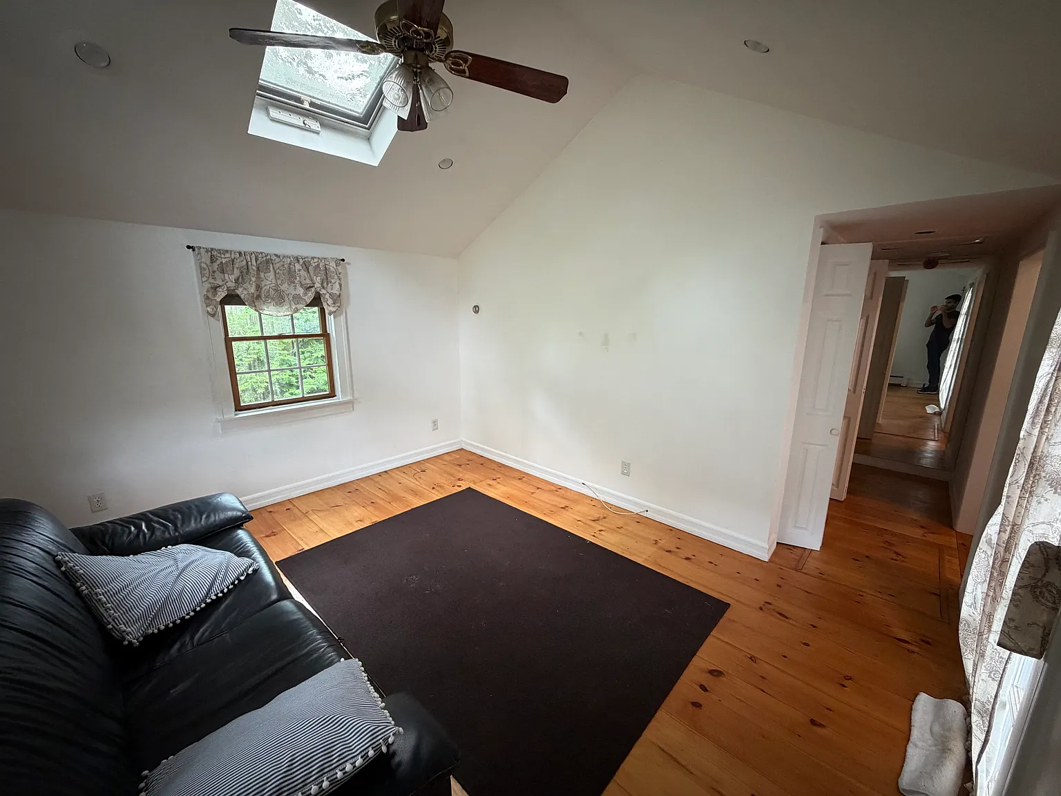 1 bed, 1000 sqft, $2,250 — Photo 2